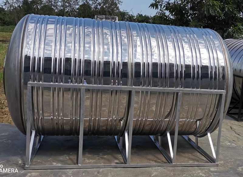 卧式水箱（圆柱形）